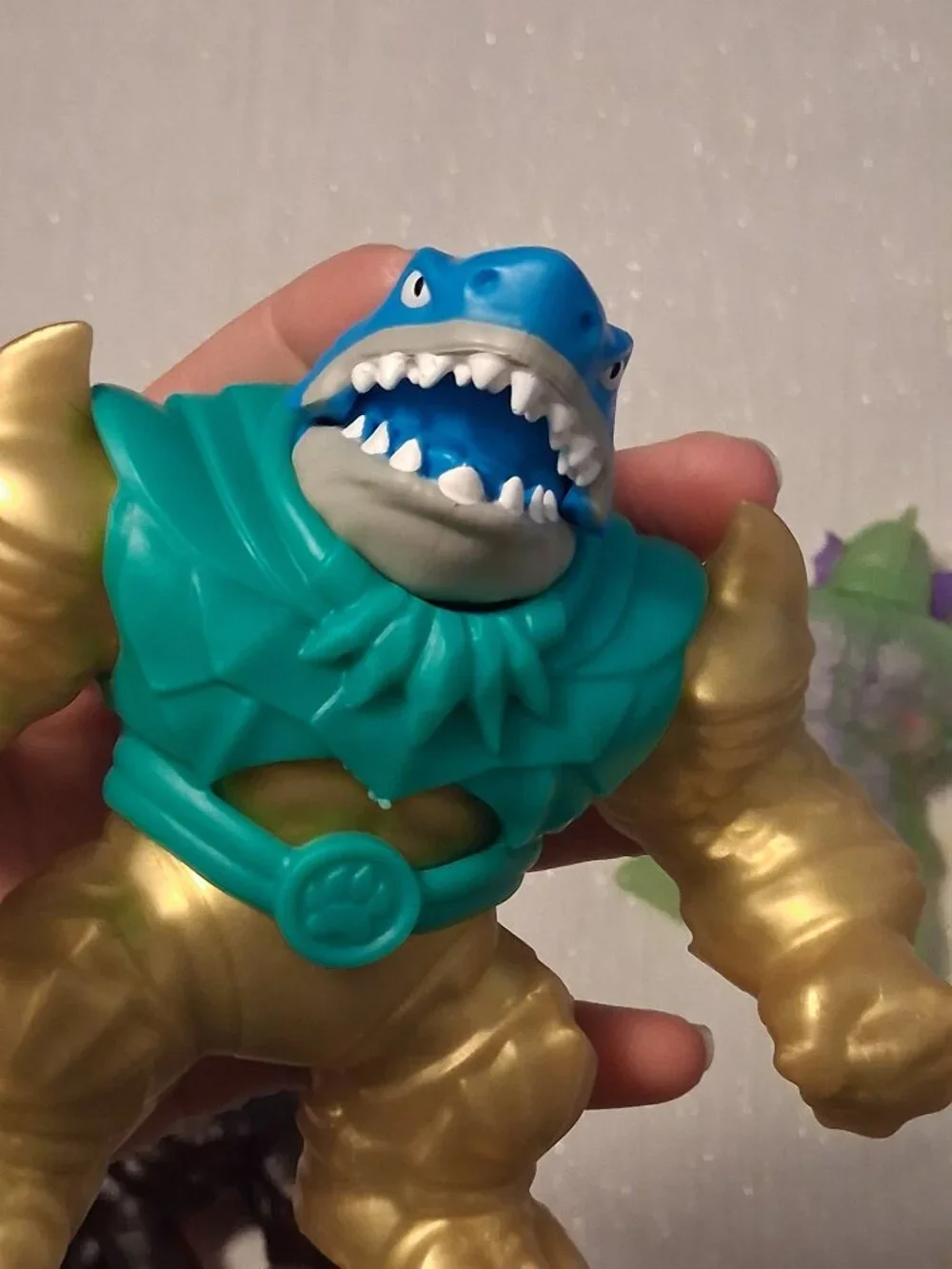 mixed Lot of 4 Goo Jit Zu Stretchy slime Chomp Attack Toys Shark Aliens